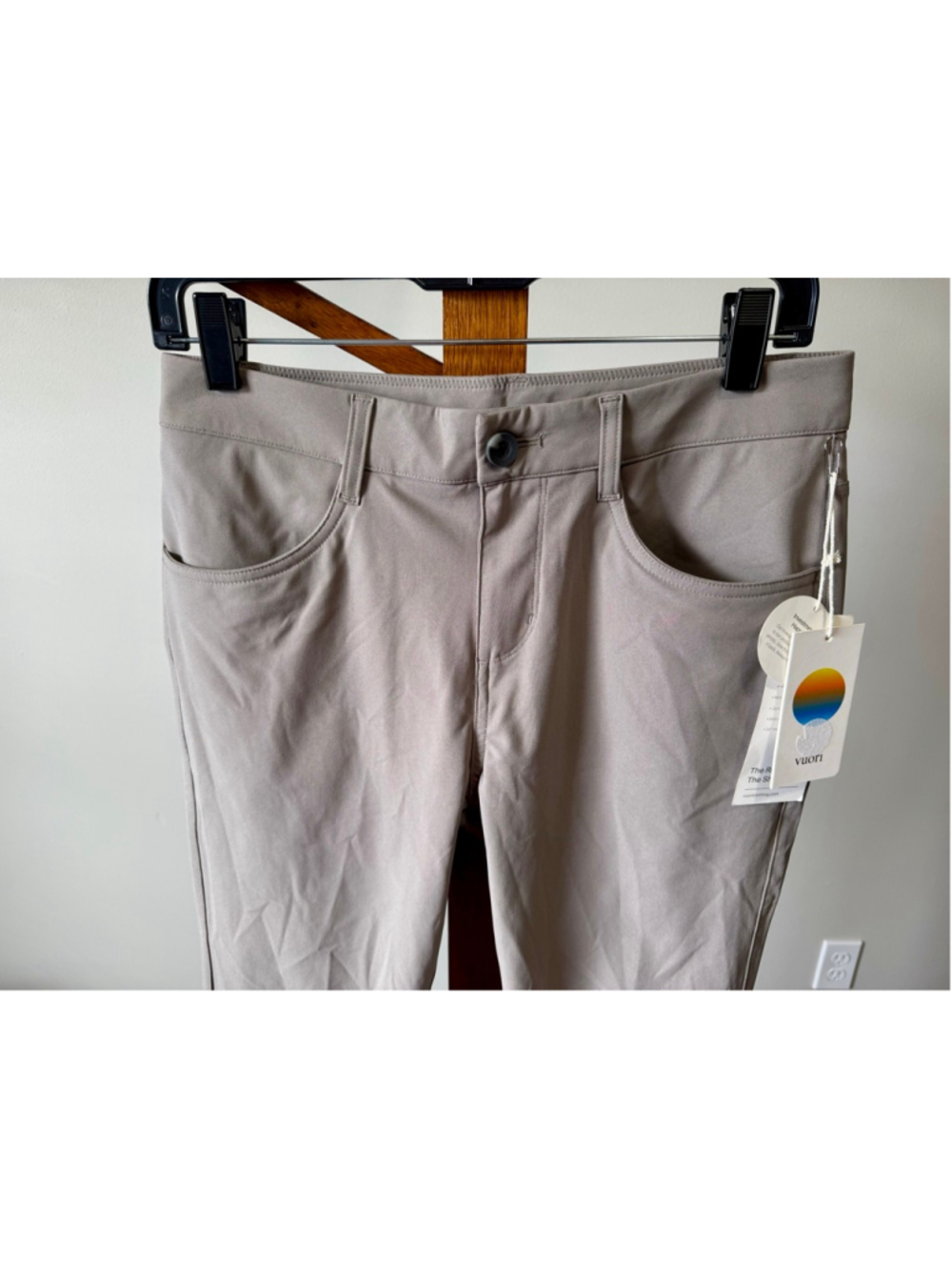 Men's Vuori Meta™ Pant Athletic Slim Fit 28x30" in Mocha NWT - Picture 9 of 16